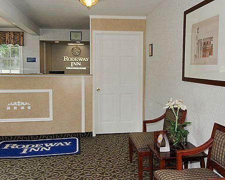 Rodeway Inn Coldwater Interior foto
